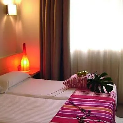 **** Aparthotel Barcelona Apartment Aramunt Spagna